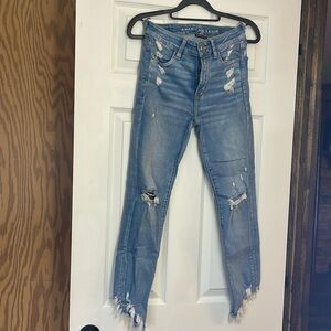 American Eagle Stylish Blue Distressed Women's Jeans